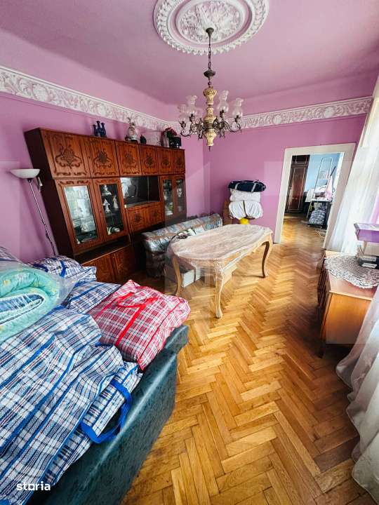 Casa in Arad, strada Andrei Saguna, cartier Parneava - Imagine principală: 4/14