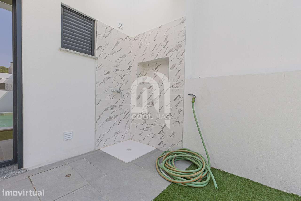 Fantástica Moradia Térrea T3+1 com Piscina de água salgada e aquecida-54