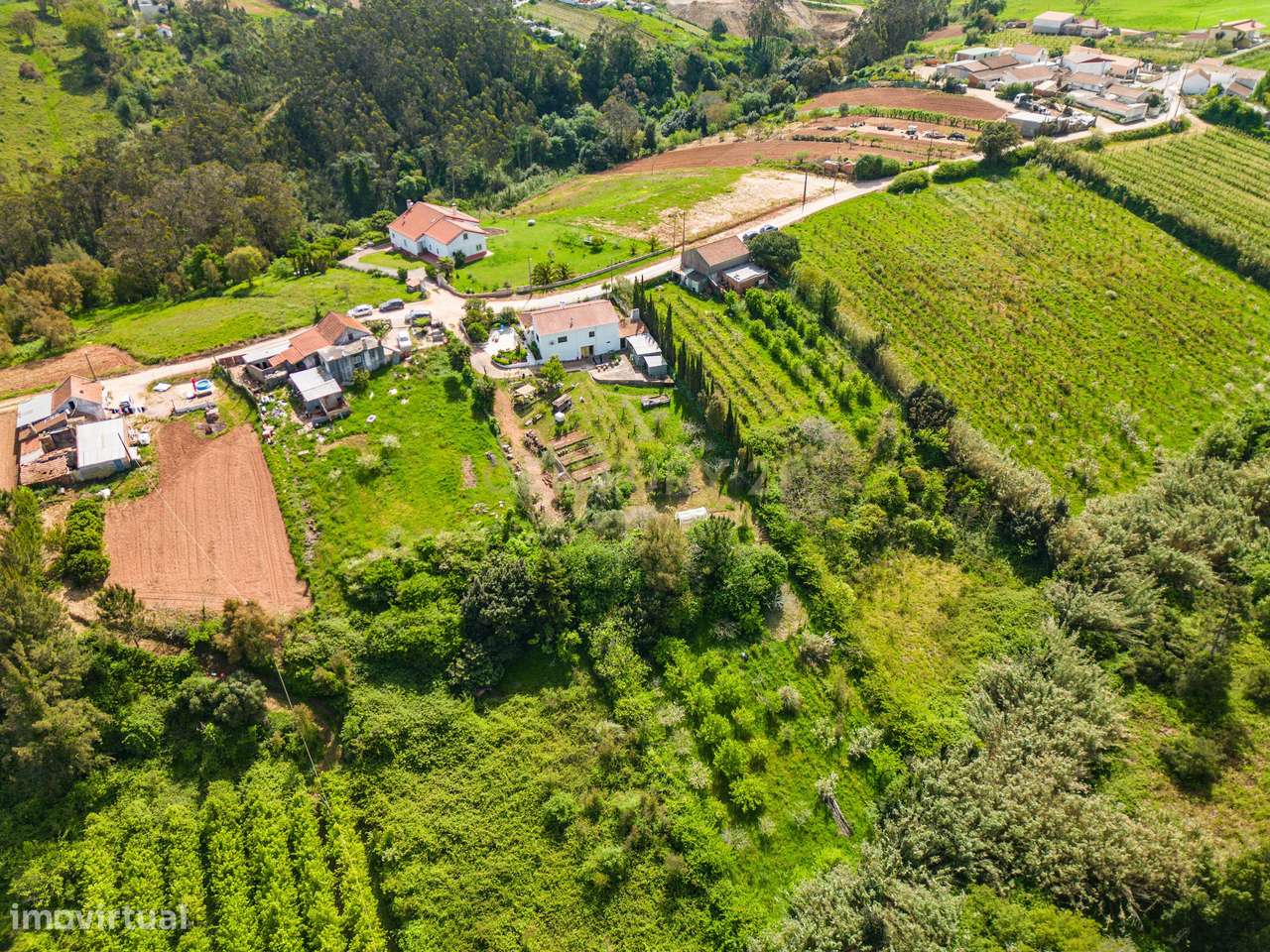 Moradia T3 localizada no Carvalhal, Bombarral-41