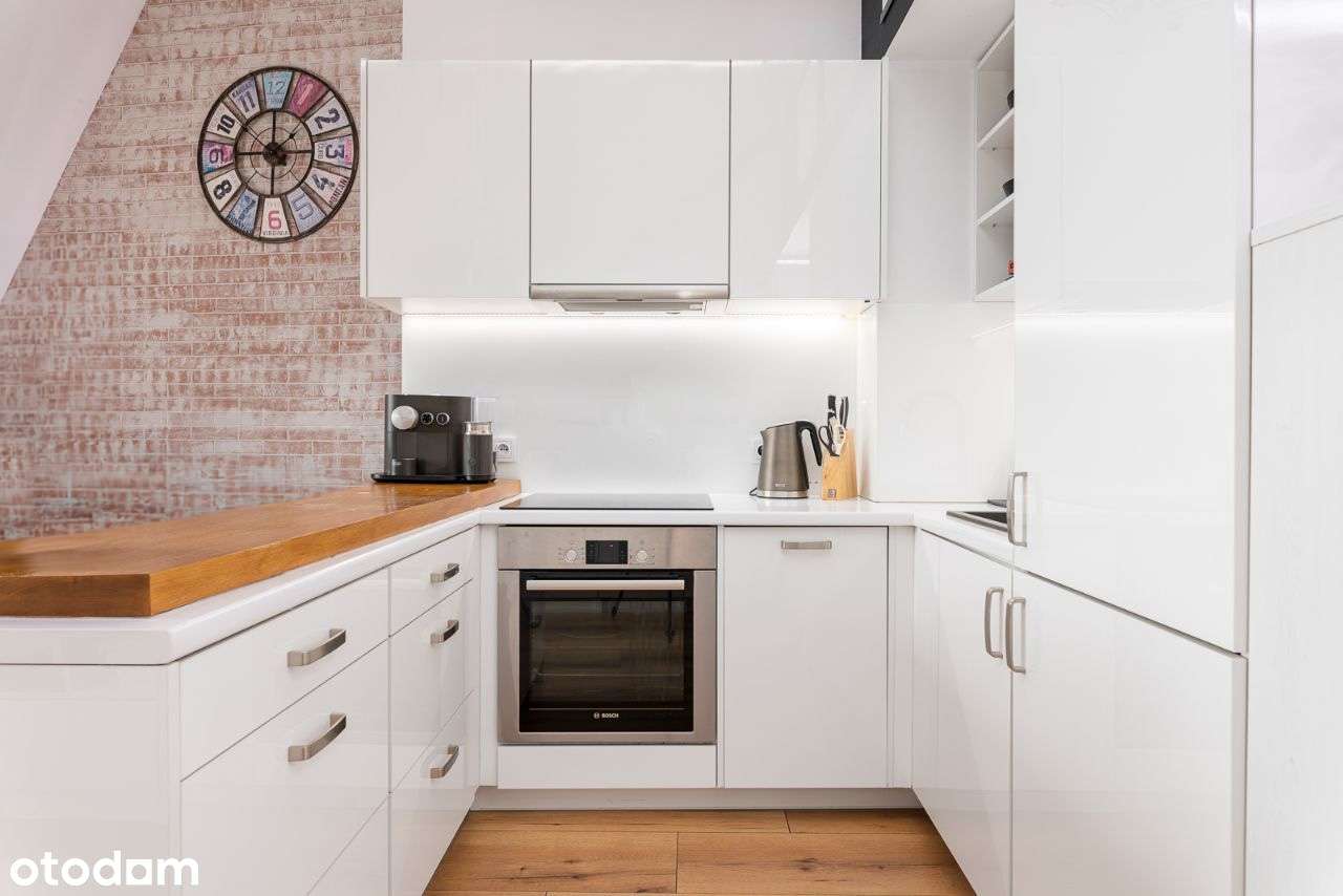 Loftowa kawalerka z antresolą | Widok na Odrę | 700 m od Rynku| - Pełny obrazek: 4/7