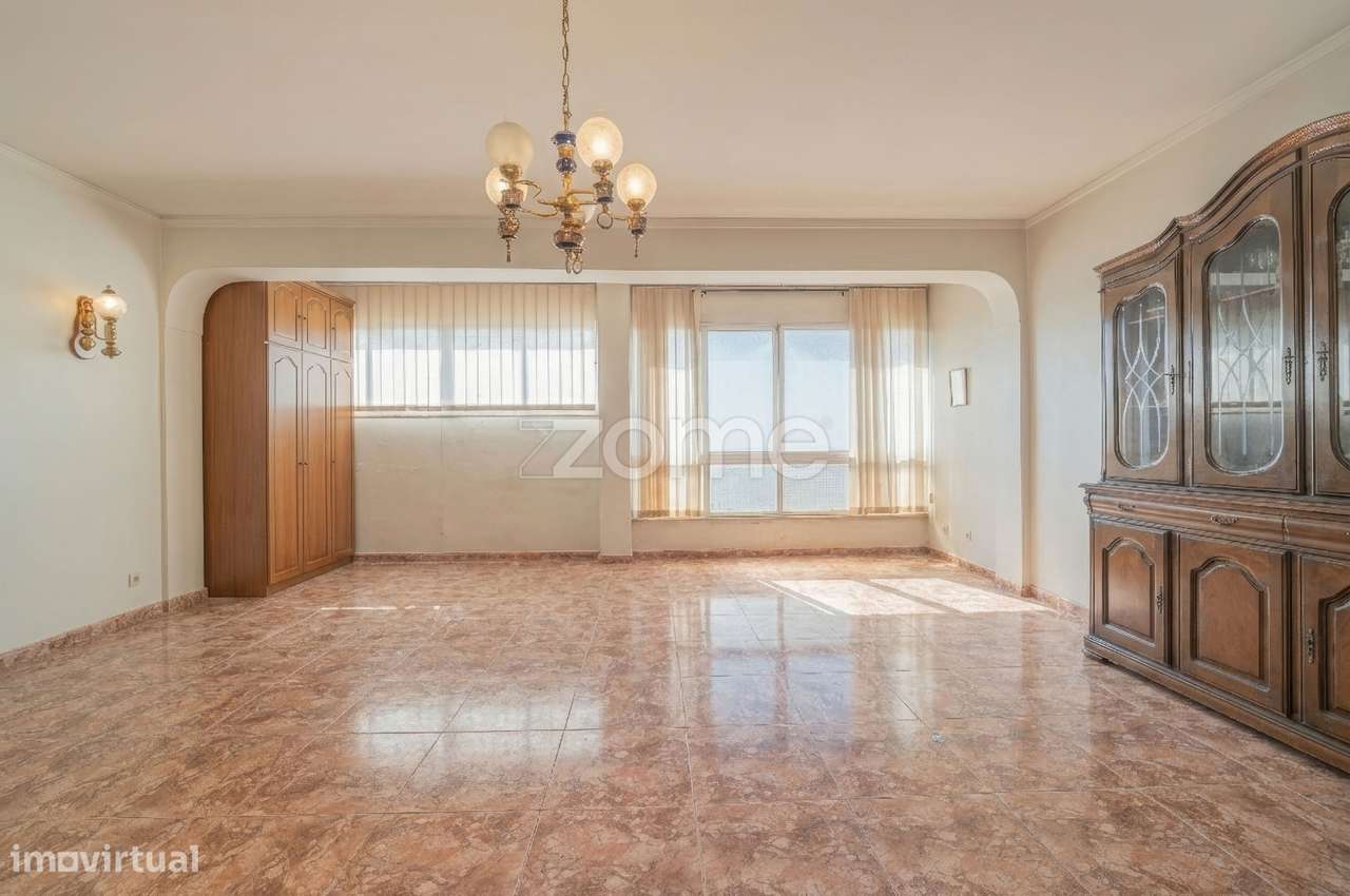 Apartamento T4 em Oeiras com vista mar-5