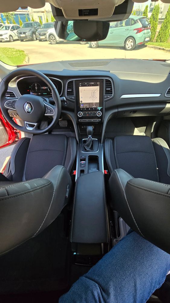 Renault Megane TCE 140 EDC Techno
