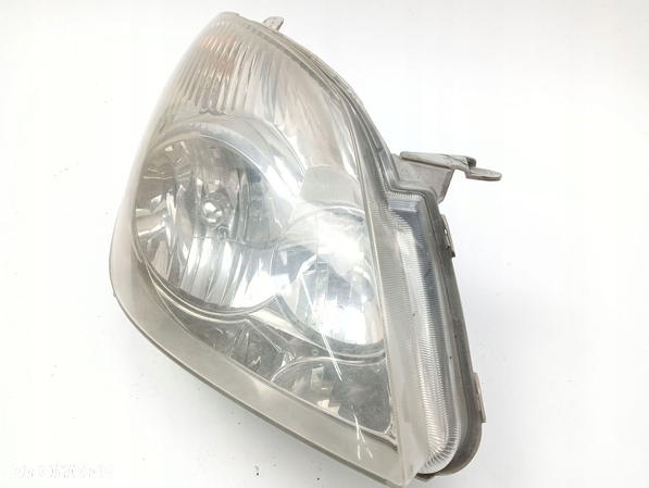 LAMPA PRAWY PRZÓD TOYOTA COROLLA VERSO I 1 (2001-2004) EUROPA - 9