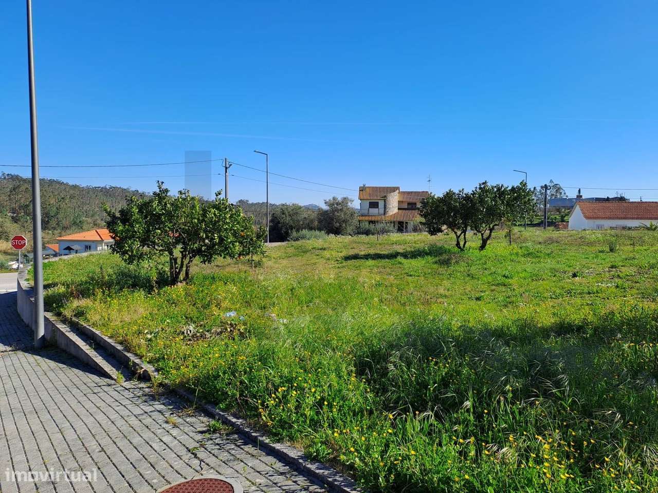 Lote de Terreno para contrução de Moradia até 1050 ABC - Grande imagem: 2/7