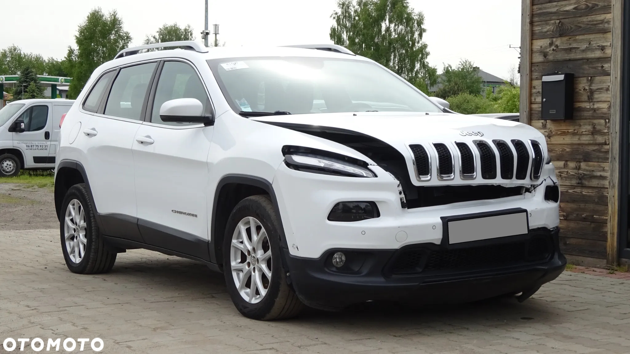 Jeep Cherokee - 2