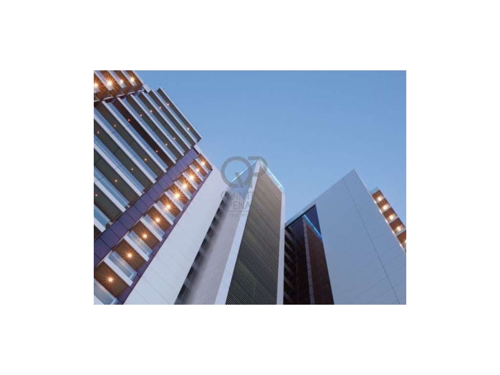 Apartamento T4 para venda no edifício Sky Restelo - Grande imagem: 3/11