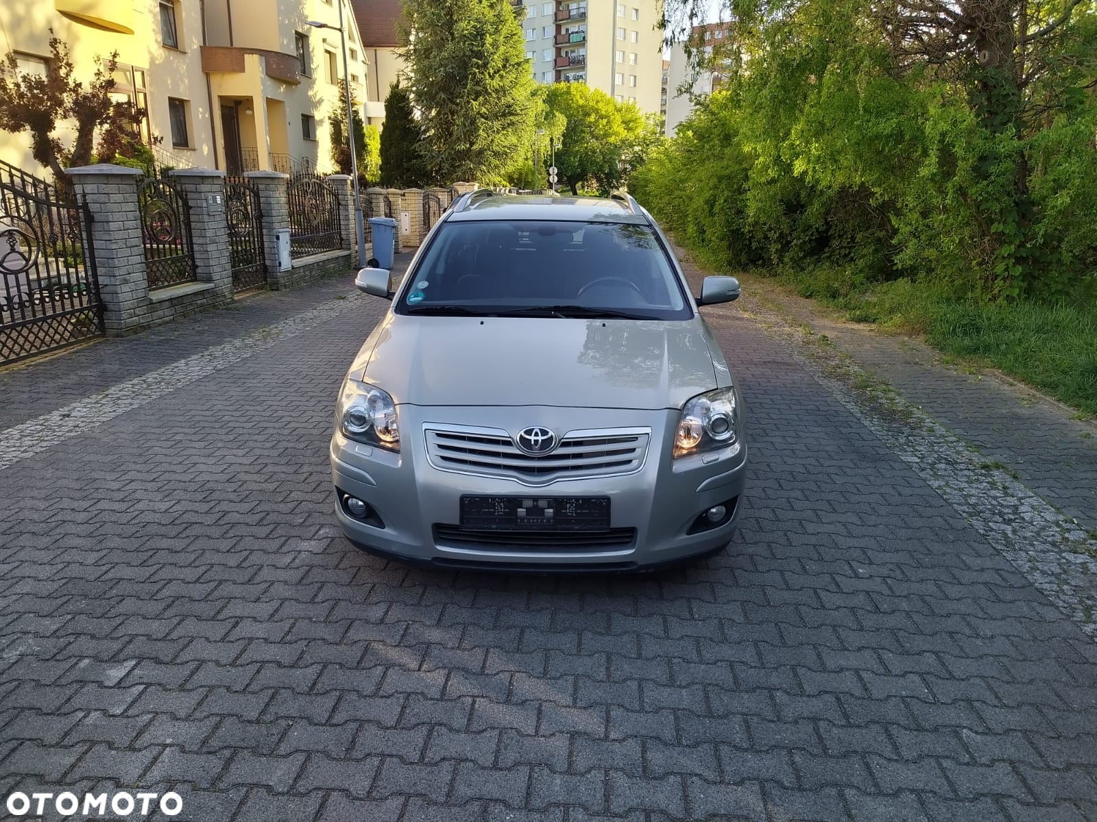 Toyota Avensis 1.8 VVT-i Combi Executive - 5