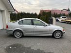 BMW Seria 3 328i - 6