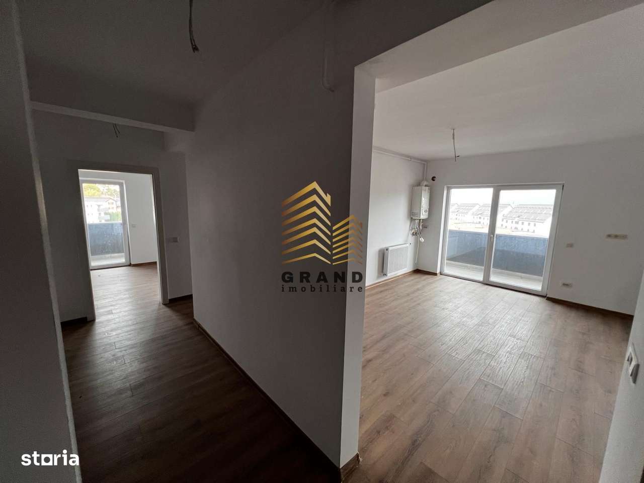 APARTAMENT ~ DECOMANDAT ~ DE VANZARE - Imagine principală: 3/10