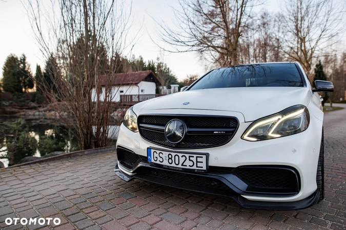 Mercedes-Benz Klasa E 63 AMG S 4-Matic - 18