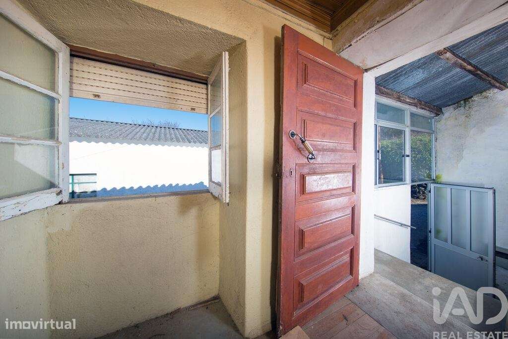 Moradia geminada T2 em Lousã e Vilarinho de 84 m2 - Grande imagem: 2/21