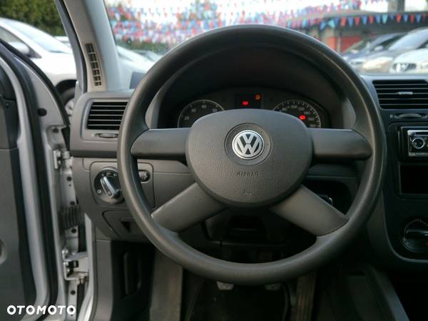 Volkswagen Golf V 1.4 Comfortline - 17