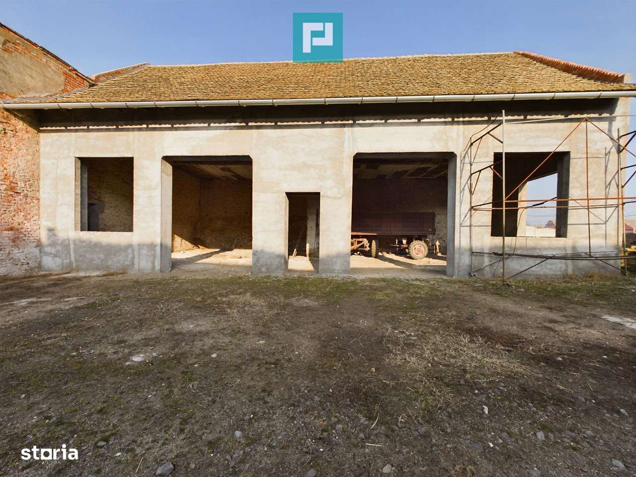 Teren și hale pe calea Aradului în Periam-6