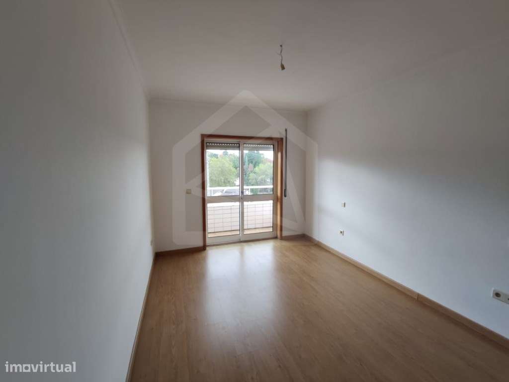 Apartamento T3 em Oliveira de Azeméis-9