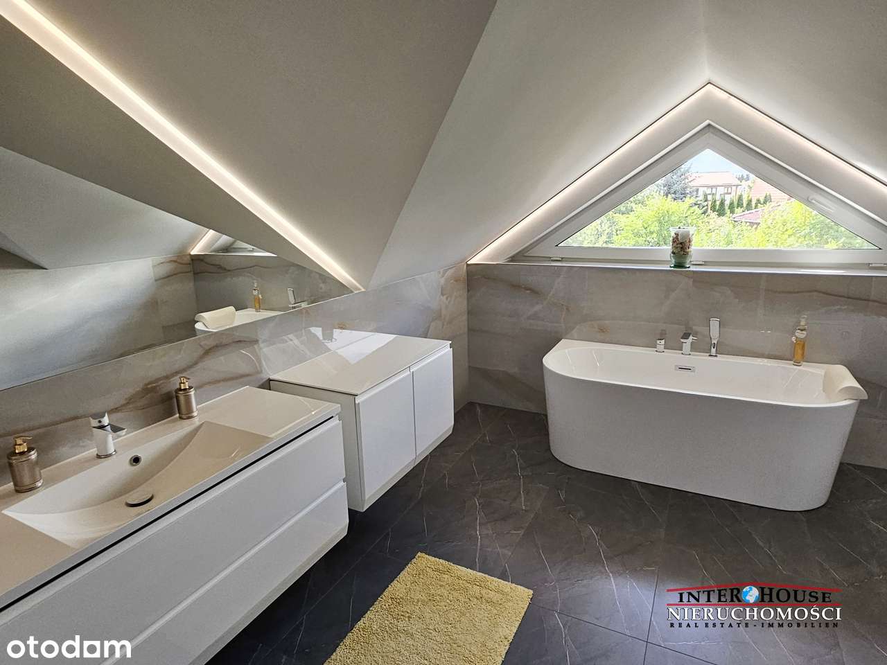 Wolnostojący dom z pięknie zagospodarowaną działką, ul. Gruszkowa-8