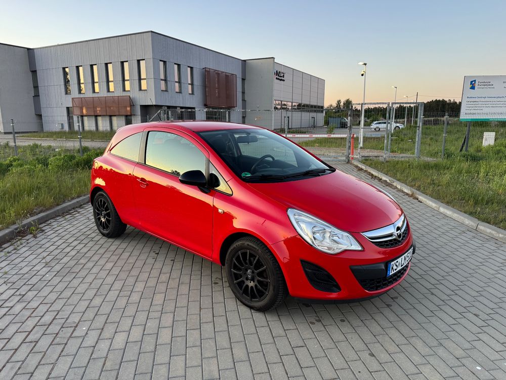 Opel Corsa D 1.4 16V Color Race 2012
