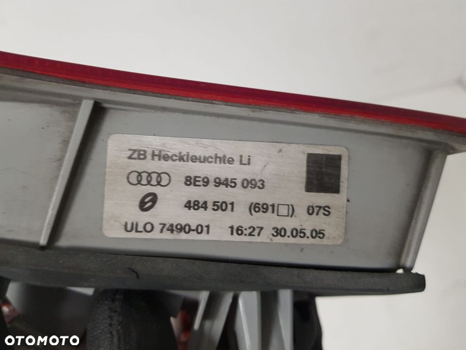 AUDI A4 B7 KOMBI 04-08 LAMPA W KLAPĘ LEWA ORYGINAŁ 8E9945093 - 5