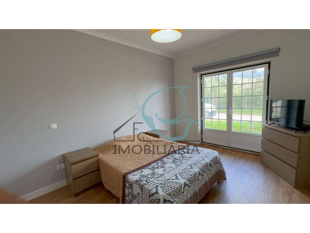 Moradia T5 com Vista para a Serra em Alenquer-27