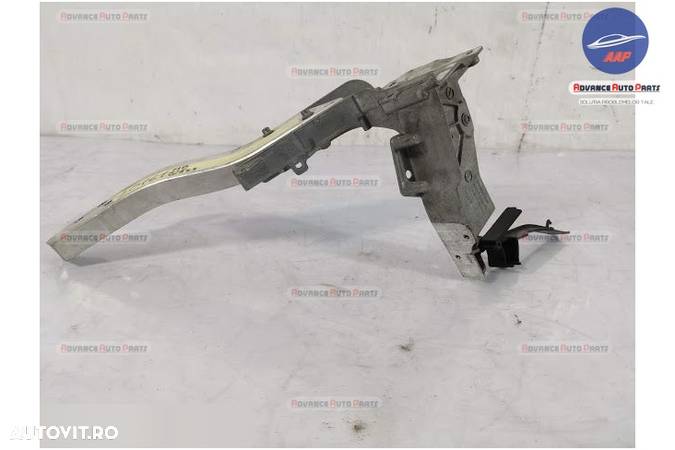 Suport trager Dreapta Mercedes GLC X253 2015 2016 2017 2018 original - 2