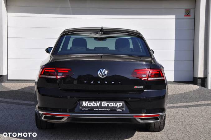 Volkswagen Passat 2.0 TSI 4Mot Elegance DSG - 9