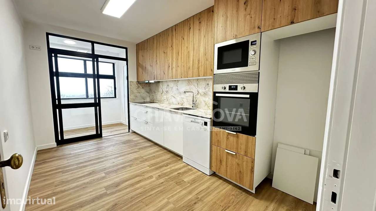 Apartamento T2+1, totalmente renovado, em Canidelo - Grande imagem: 3/20