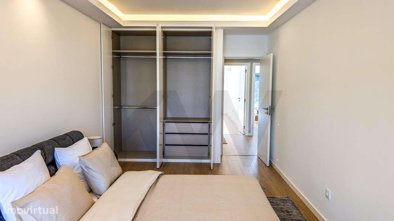 Moradia nova T4+2 Mobilada com Vista Montanha em Lordelo – Vila Real-38