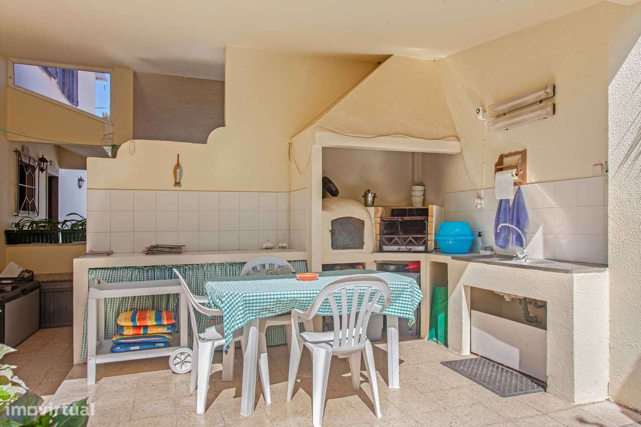 Moradia T4, 2 pisos, com jardim e árvores de fruto, Marisol | Aroeira-29