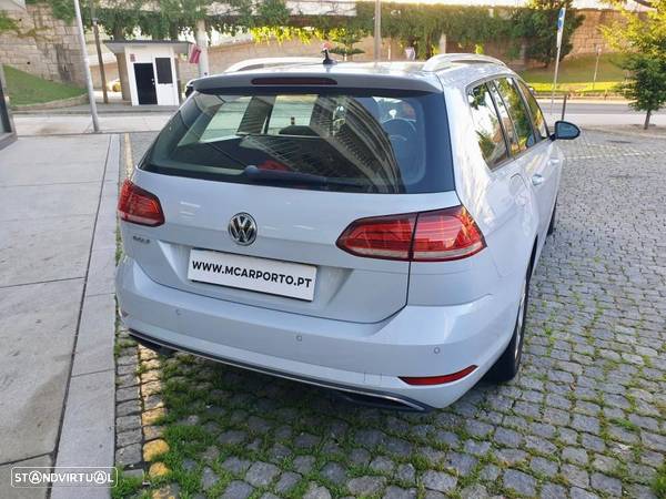 VW Golf Variant 1.6 TDi Highline DSG - 4