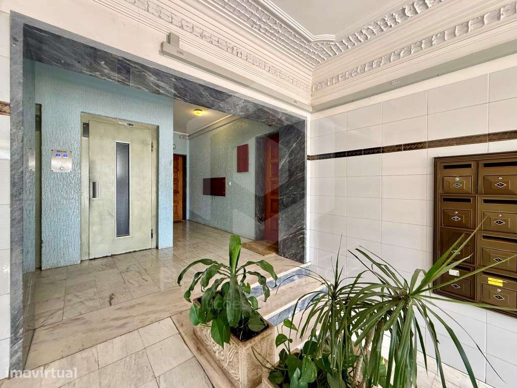 Apartamento T1 Rés do Chão no Seixal, Amora.-2