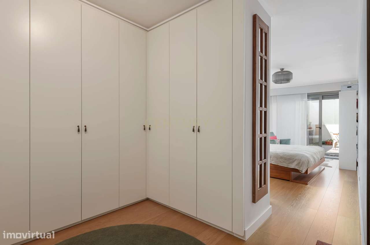 Apartamento T2 com Terraço e Parqueamento-16