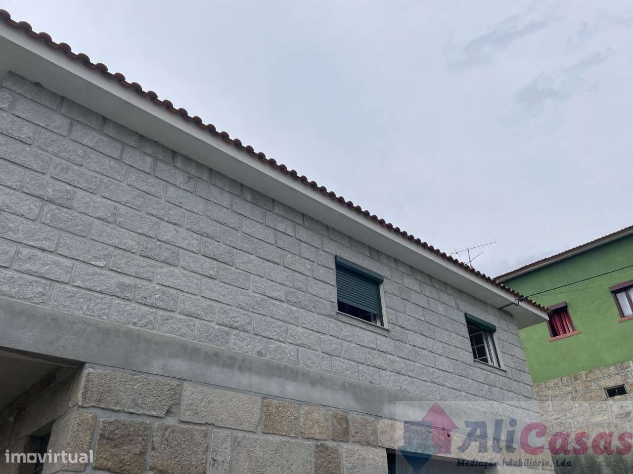 Excelente Moradia T3 C/Varanda e garagem Individual - Grande imagem: 5/21