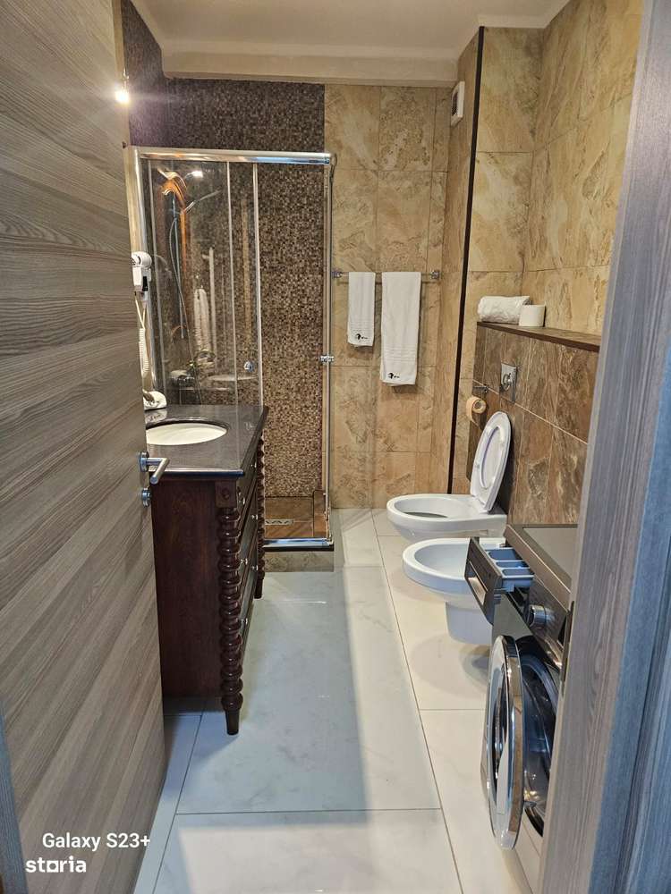 APARTAMENT 3 CAMERE, DE VANZARE, ZONA MALIBU-PESCARIE - Imagine principală: 3/10