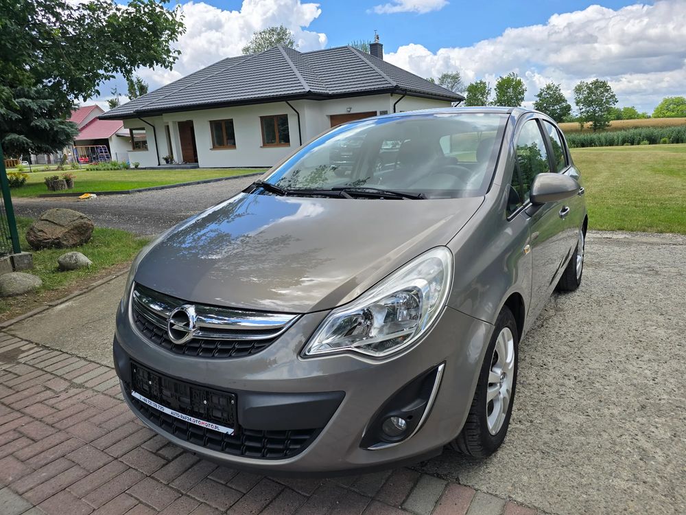 Opel Corsa D (2006-2014) 2011