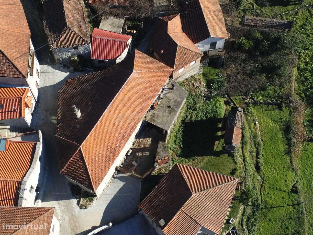 Magnífica Casa em Pedra no Gerês – Um Refúgio Único na Natureza - Grande imagem: 4/39