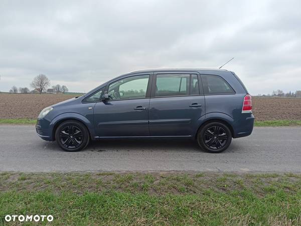 Opel Zafira - 9