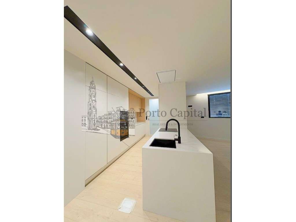 EXCELENTE APARTAMENTO T1, COM COZINHA EQUIPADA, VARANDA (28,77 M2),...-21