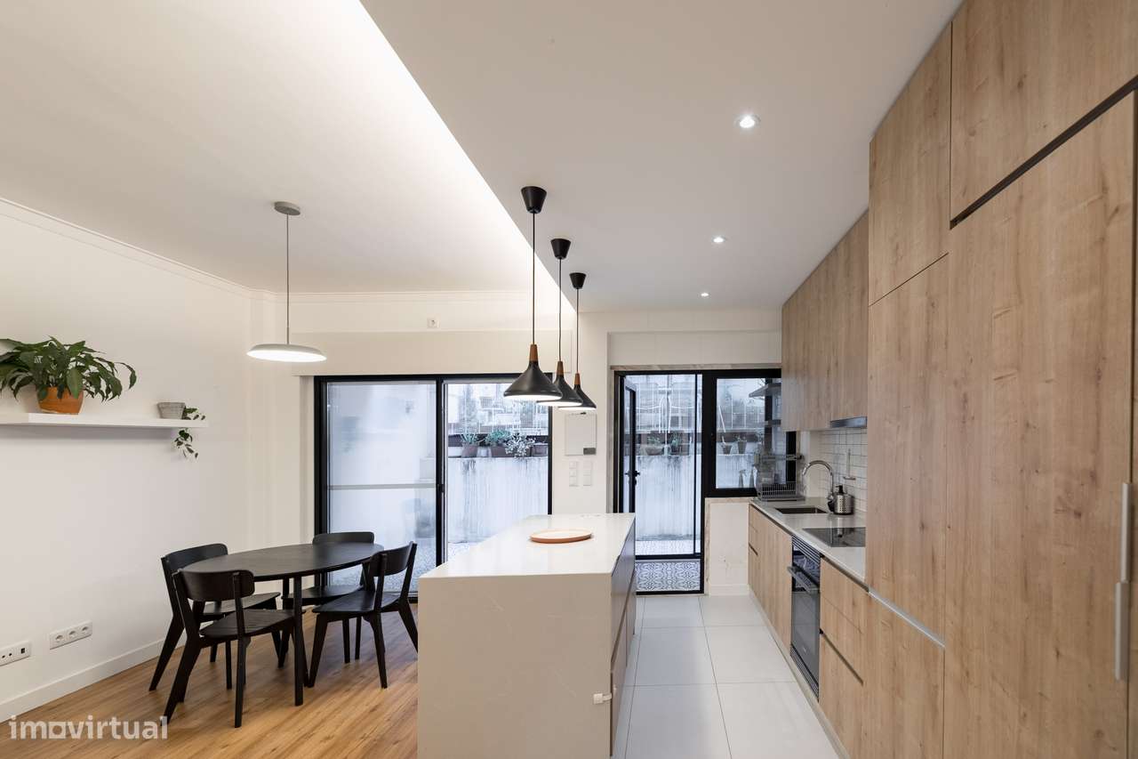 Furnished 2-bedroom, 2-bath w/ elevator, private parking, huge terrace - Grande imagem: 5/43