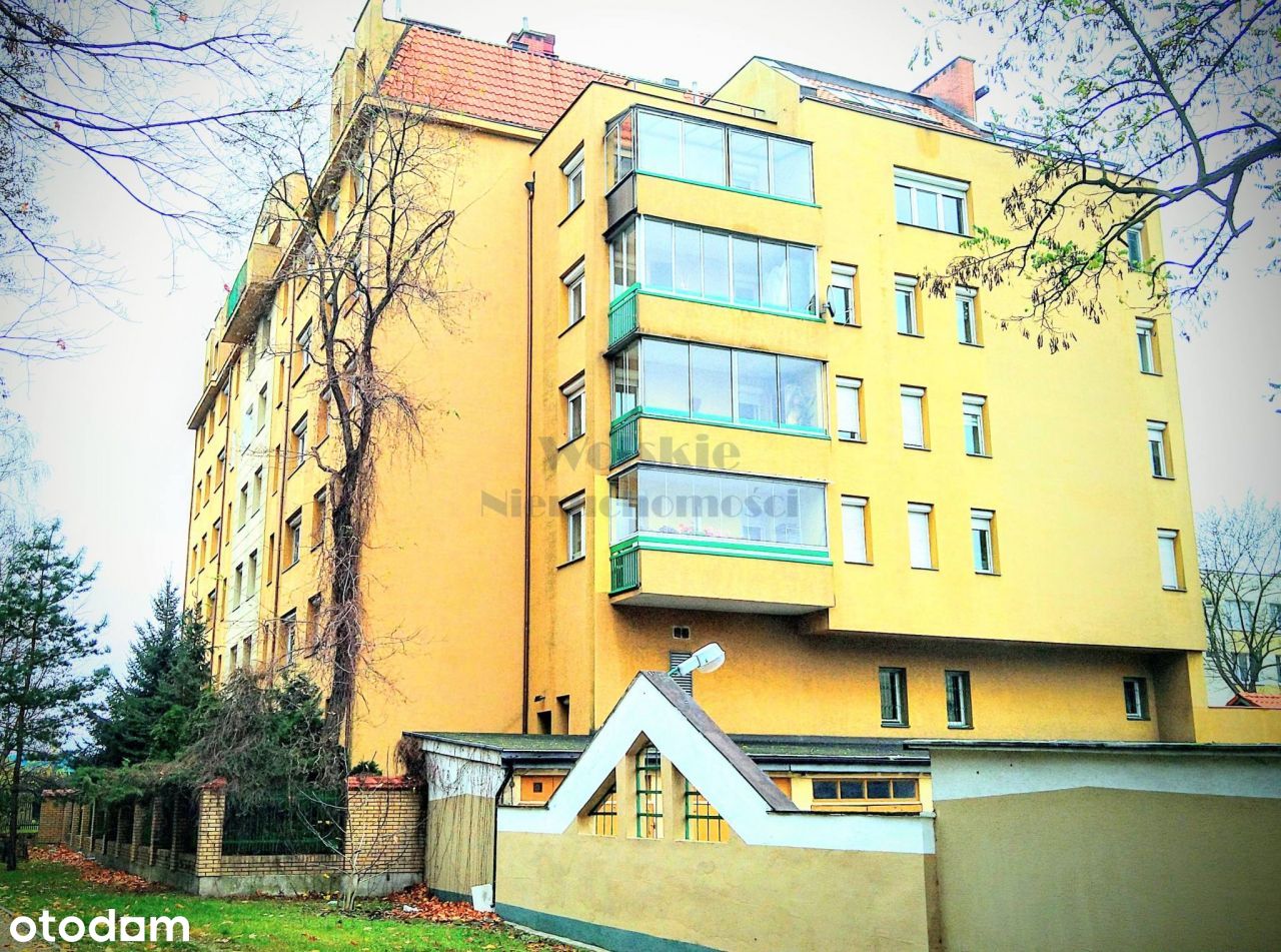 Apartament 3-4 pokoje /na biuro/ Wola