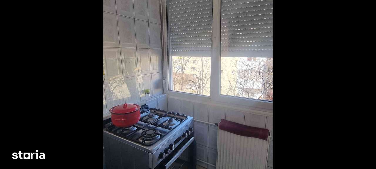 PB ,52 mp, et 3/4, Piață Rogerius, mobilat-12