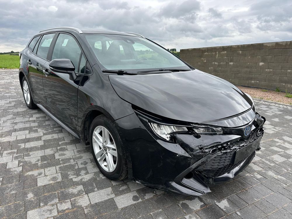 Toyota Corolla Seria E21 1.8 Comfort 2022