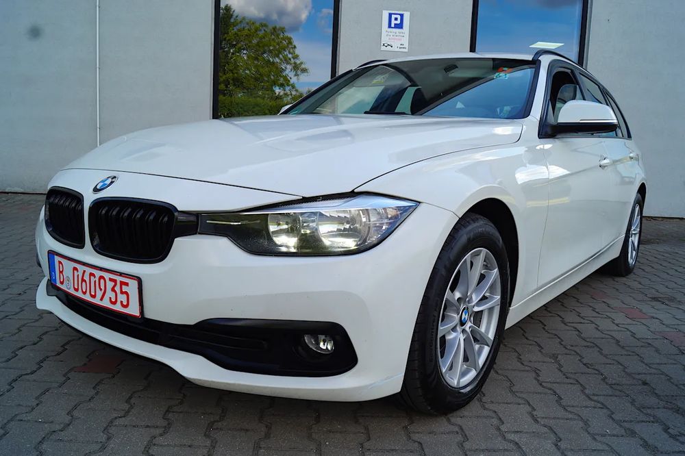BMW 3 Series F30/F31 (2012-2020) 318d Advantage 2016