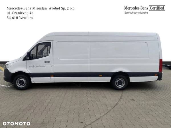 Mercedes-Benz Sprinter - 2