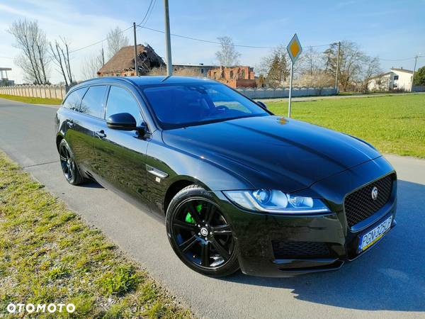 Jaguar XF 20d Sportbrake R-Sport - 35