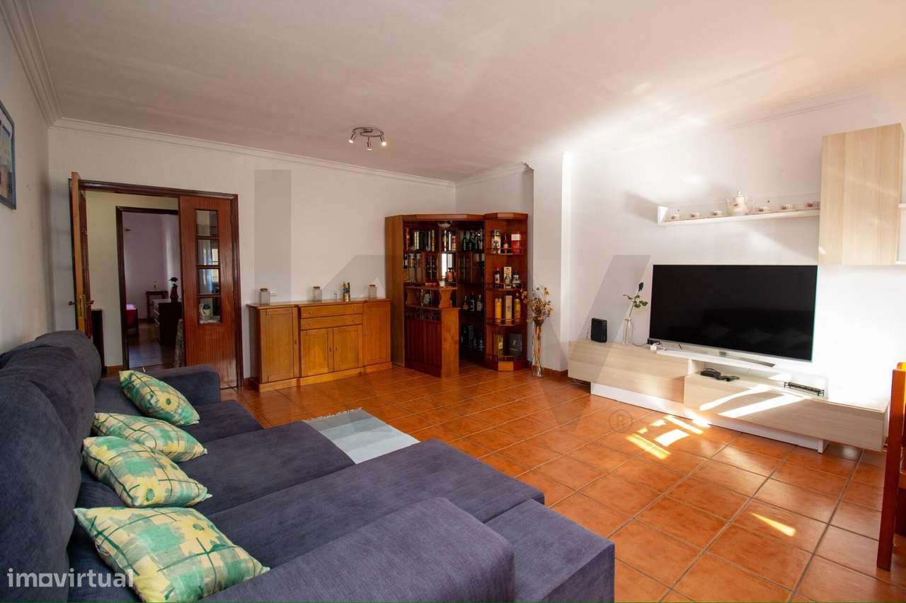 Apartamento T2 com garagem e arrecadação – Alpiarça - Grande imagem: 4/19