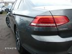 Volkswagen Passat - 21