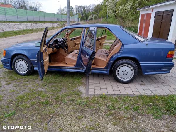 Mercedes-Benz W124 (1984-1993) - 18