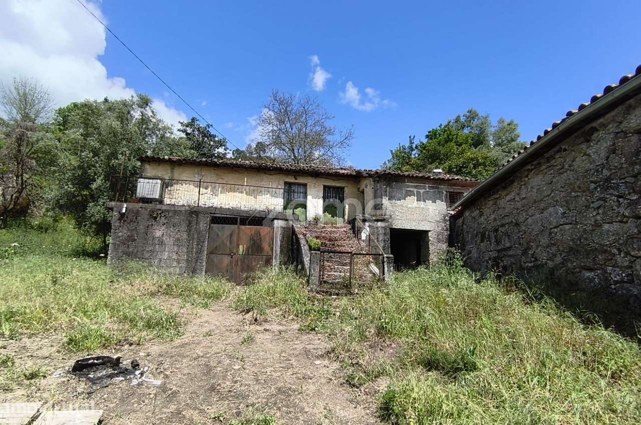Casa para Recuperação em Valdreu - Vila Verde - Grande imagem: 5/31