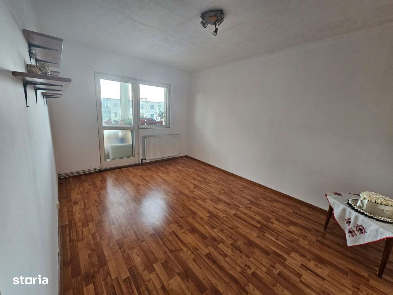 2 Camere Decomandat Rasnov Florilor 53mp utili - Imagine principală: 2/9