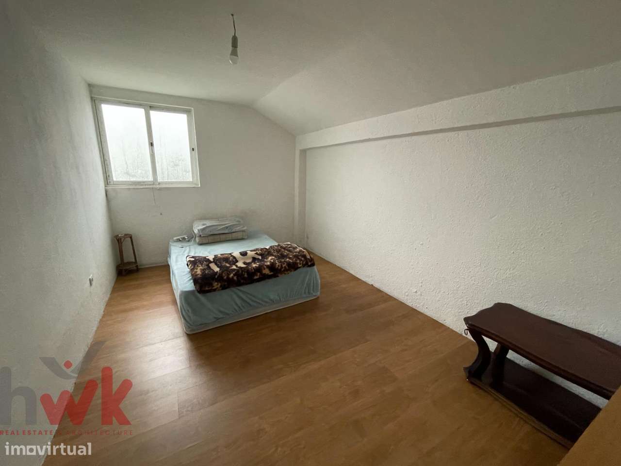 Casa dividida em 3 apartamentos com garagem-19