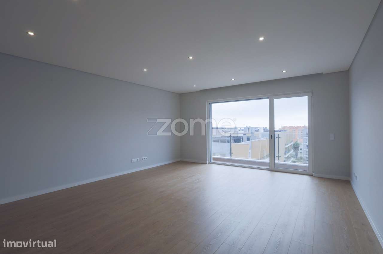 Apartamento T3 com garagem-9